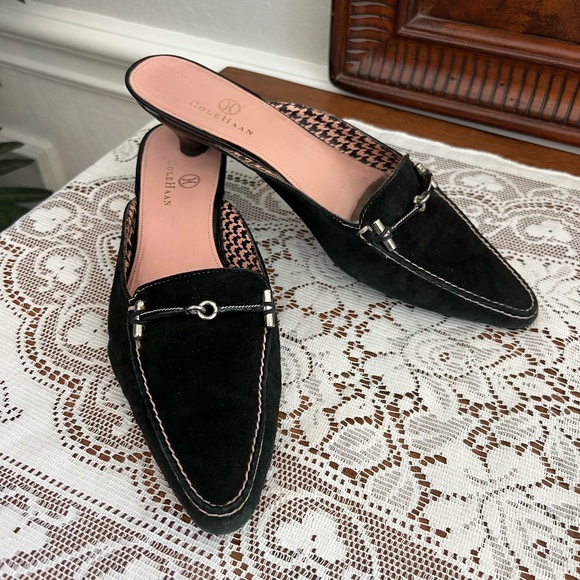 Cole Haan Black Suede Kitten Heel Slip On Mules Houndstooth Horsebit Womens 6.5 - Picture 1 of 12